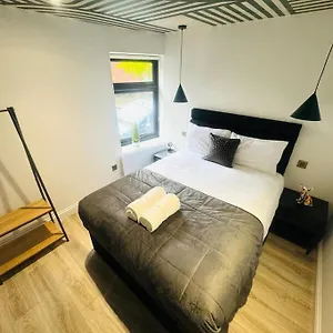 99 Apartment, Trendy Location D , London United Kingdom