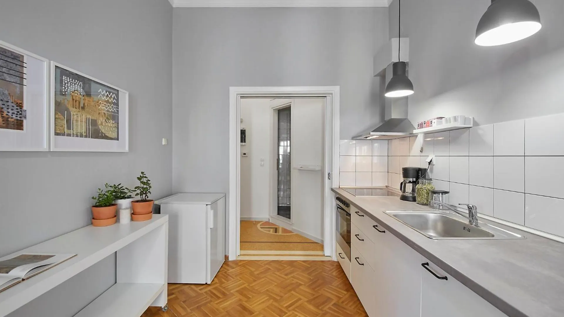 Bright Bright A Central Apartment With Balcony Thessaloniki Greece